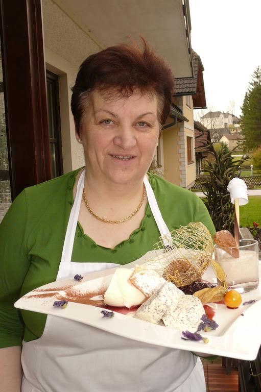 Gasthof-Pension Zur Klause Раттен Экстерьер фото