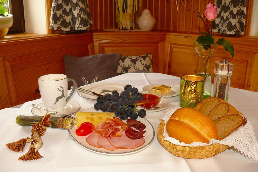 Gasthof-Pension Zur Klause Раттен Экстерьер фото