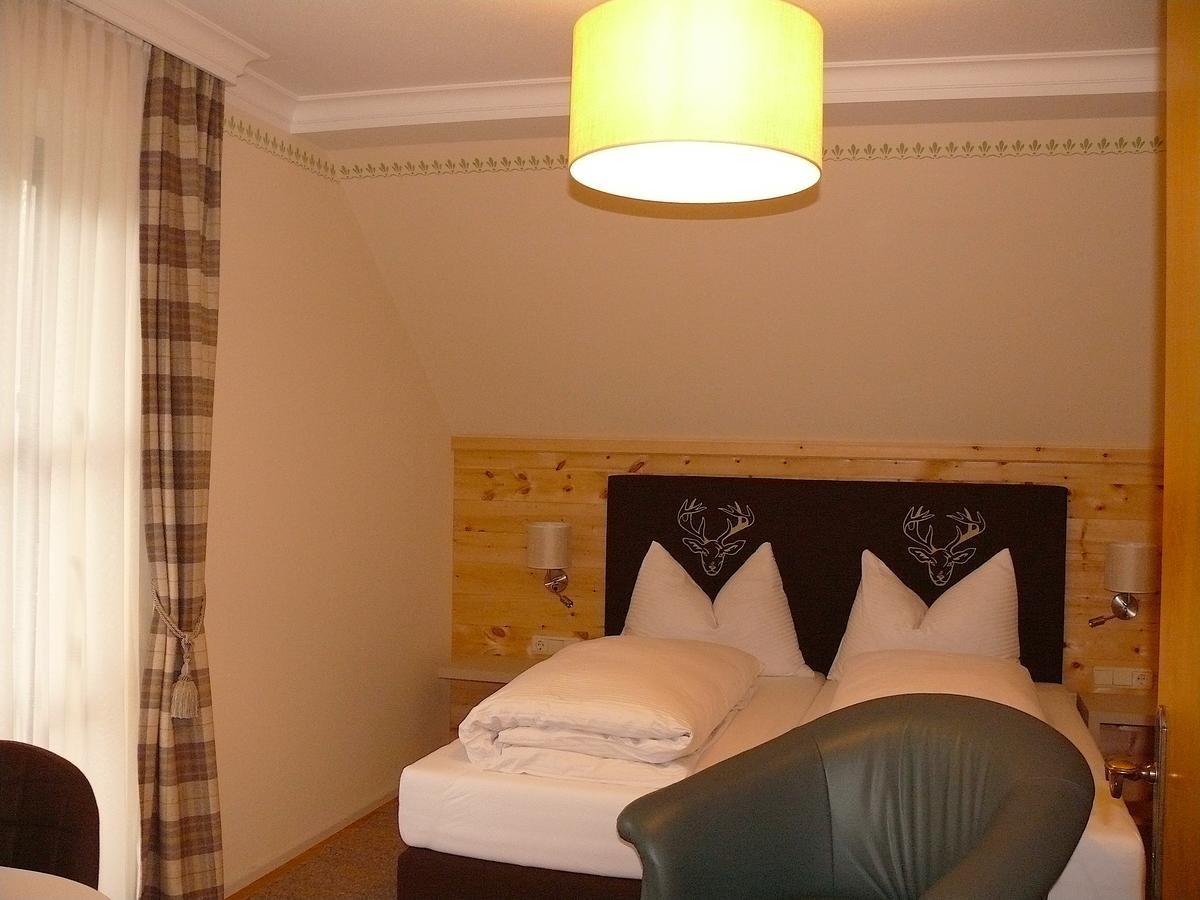 Gasthof-Pension Zur Klause Раттен Экстерьер фото